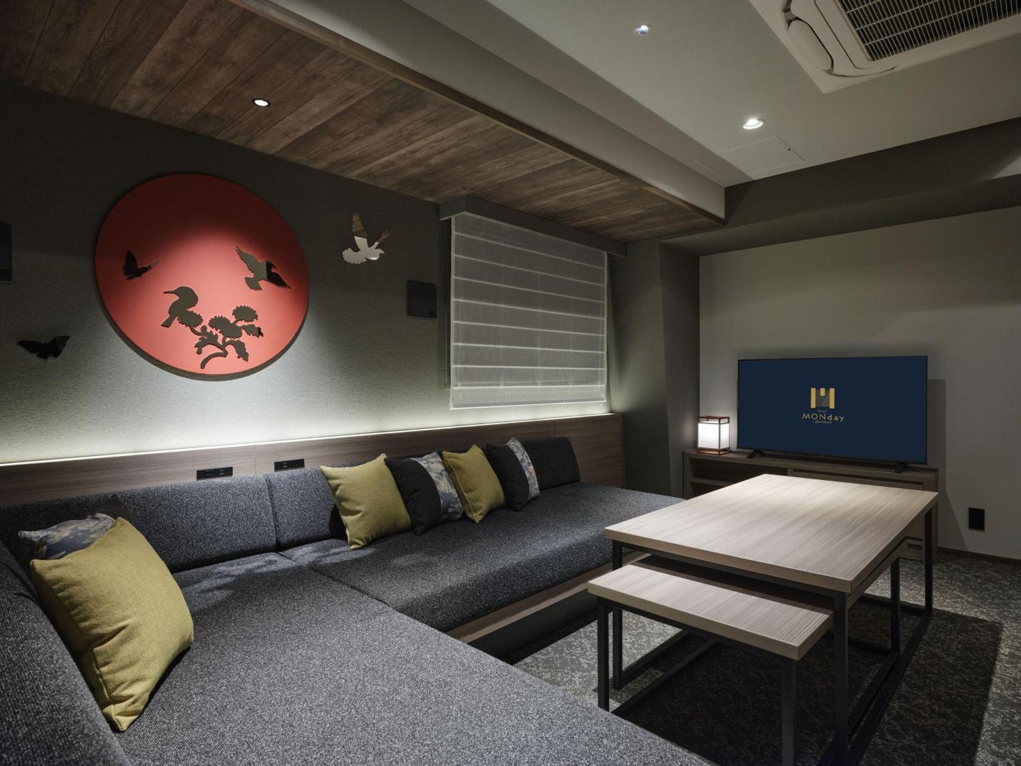 Monday Premium Sta Kamogawa 4*