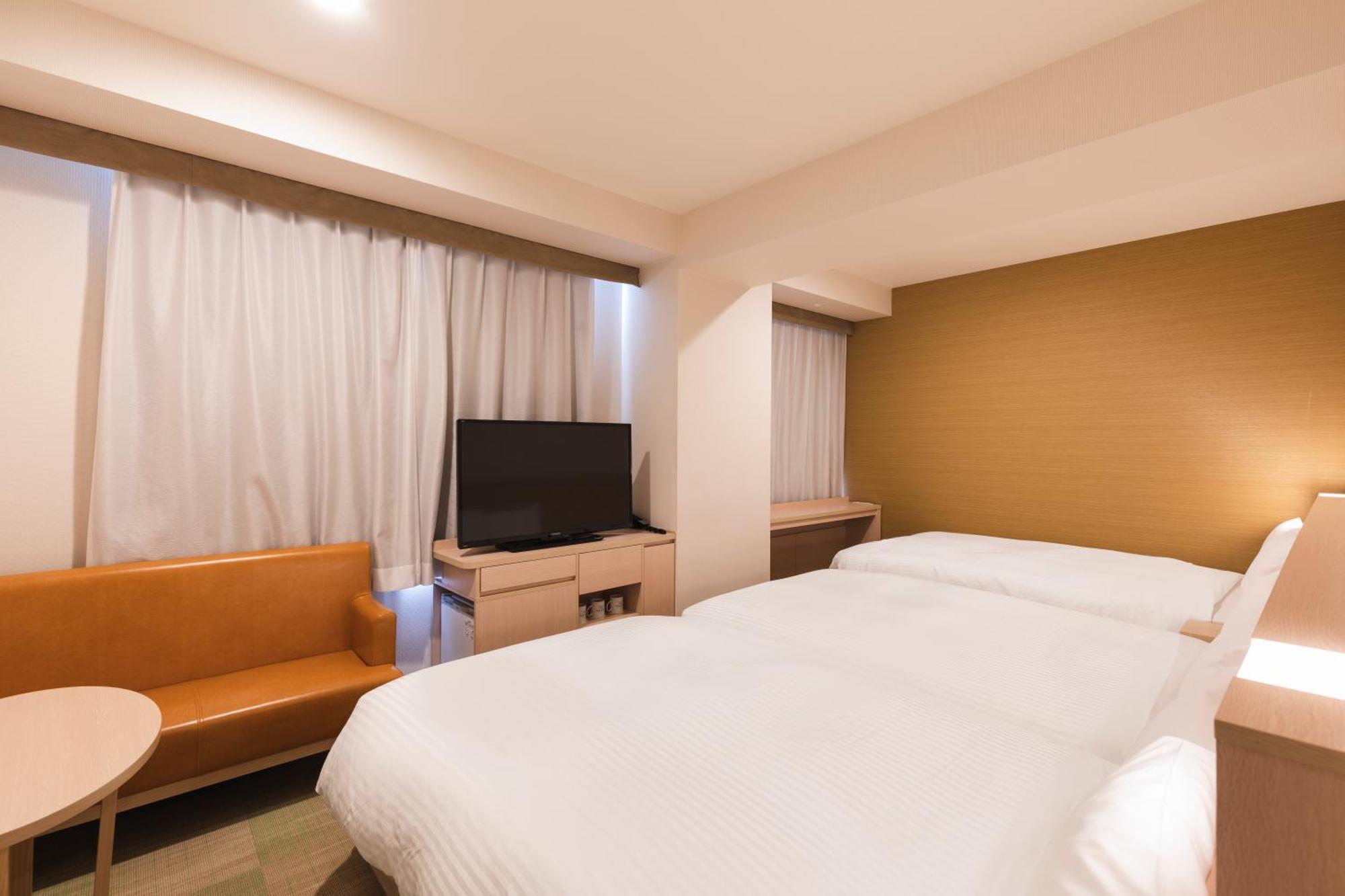 Hotel Sotetsu Fresa Kyoto-shijokarasuma 3*
