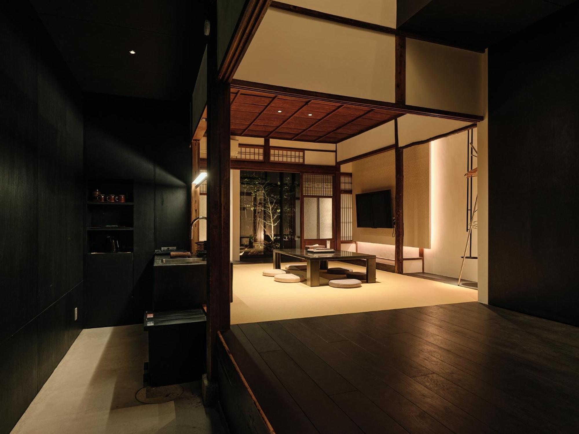 Apartment 紡　上鱗形町 *