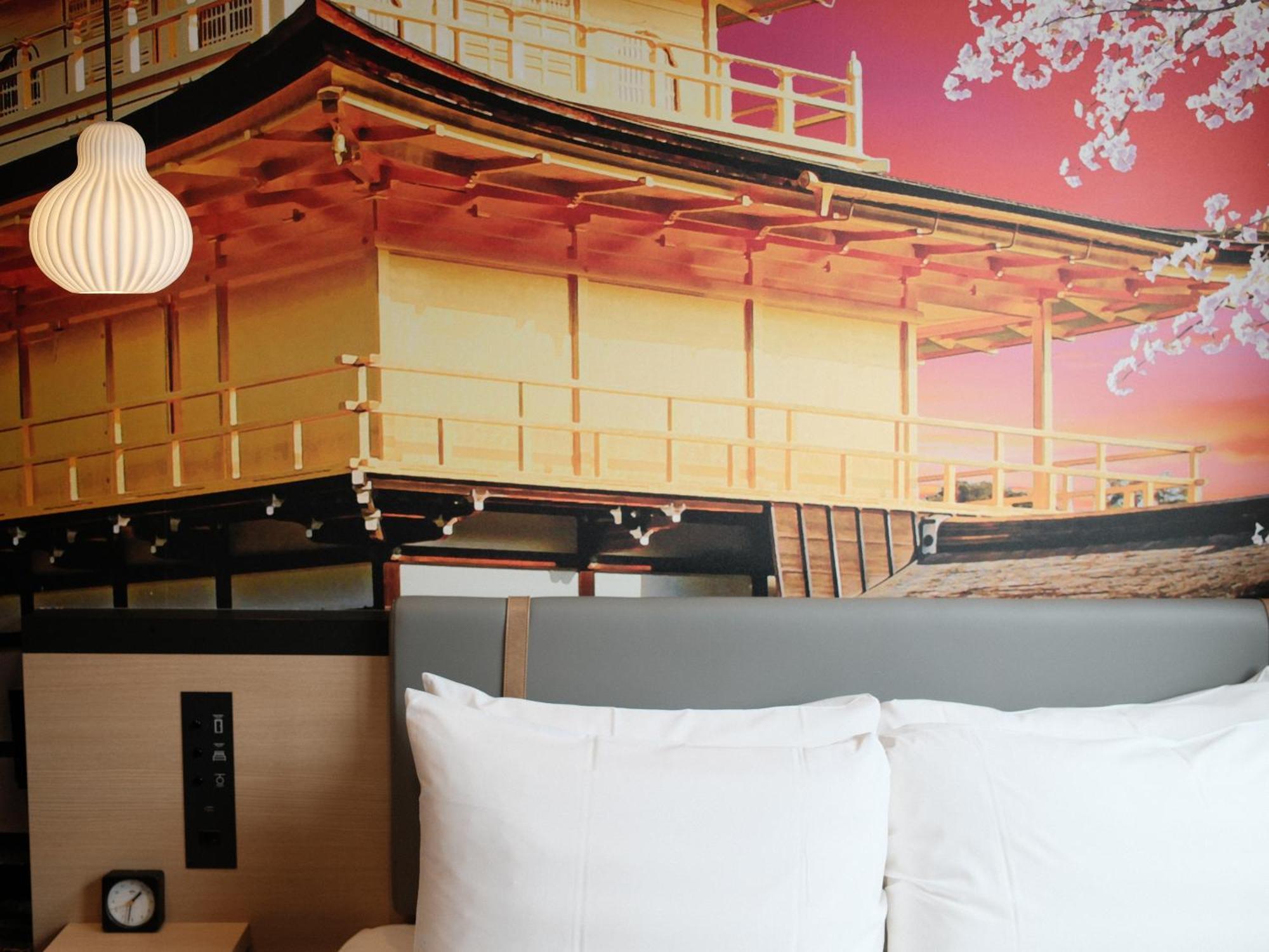 Travelodge Shijo Omiya 3*