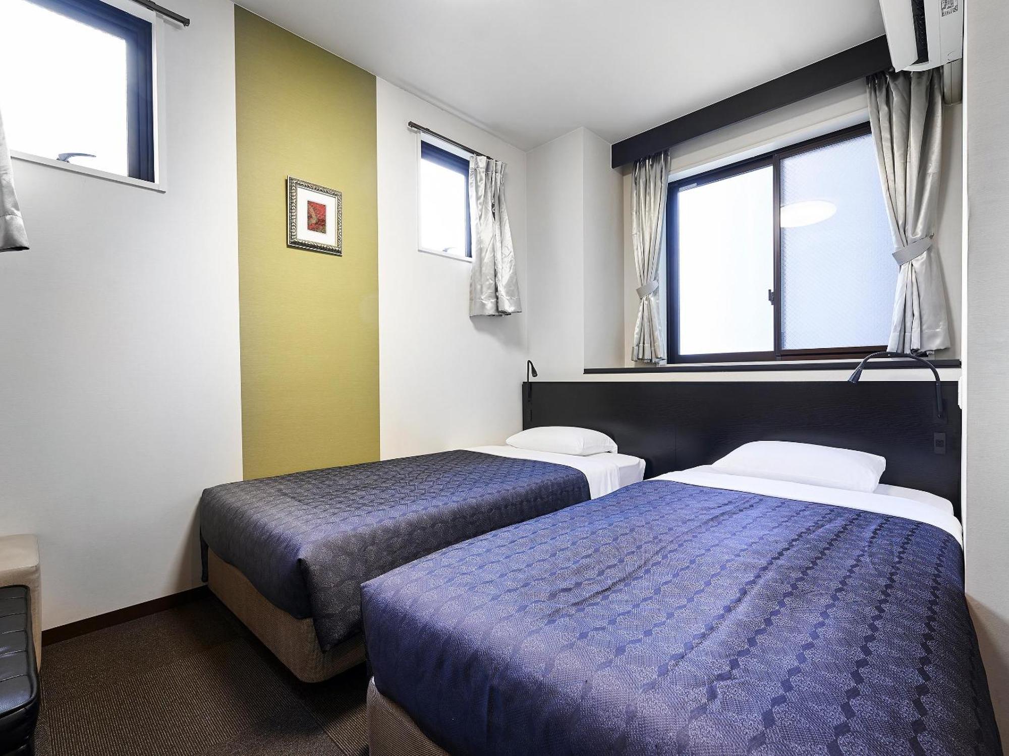 Izutsu Kawaramachi Sanjo Hotel 3*