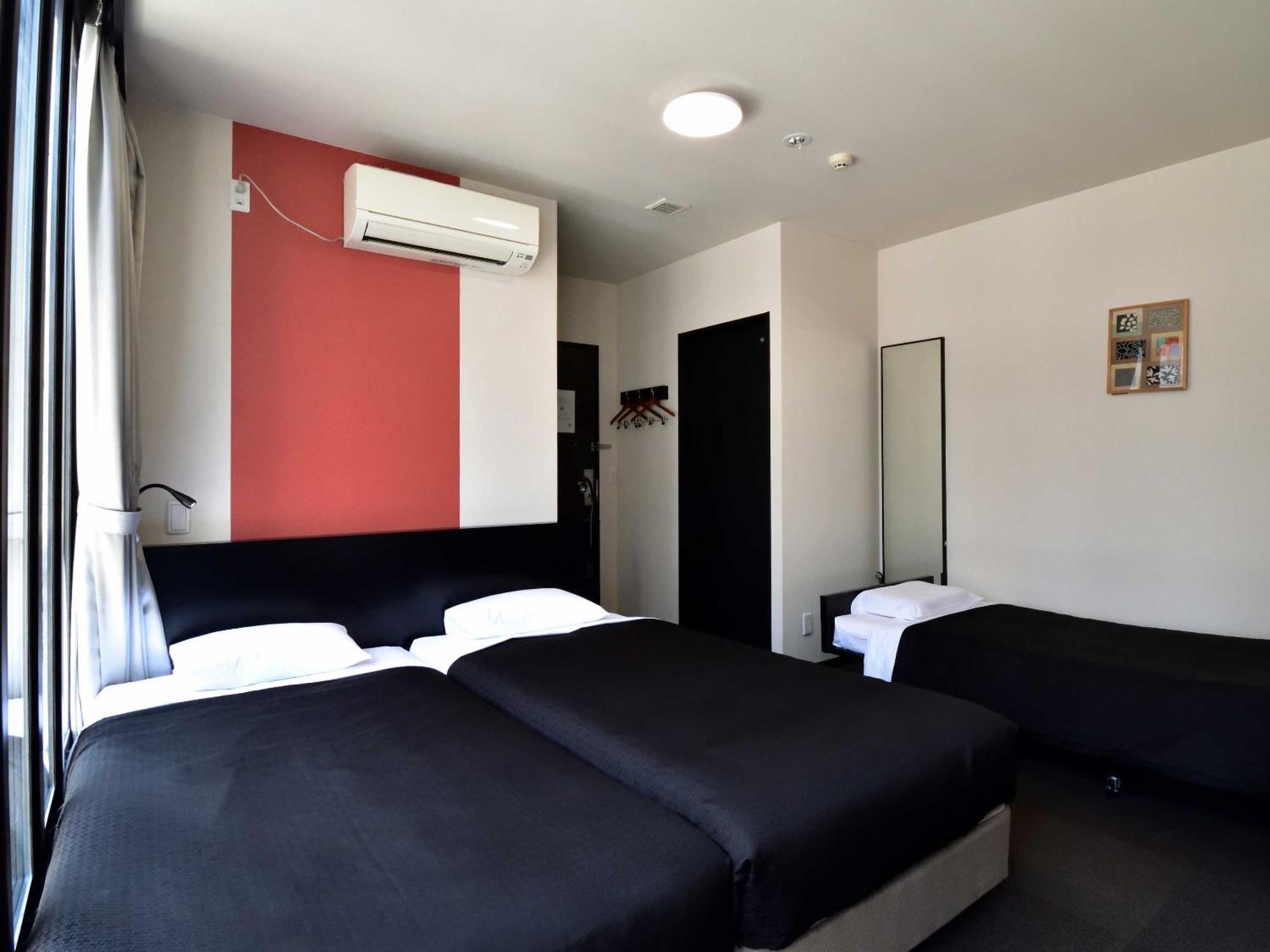 Izutsu Kawaramachi Sanjo Hotel 3*