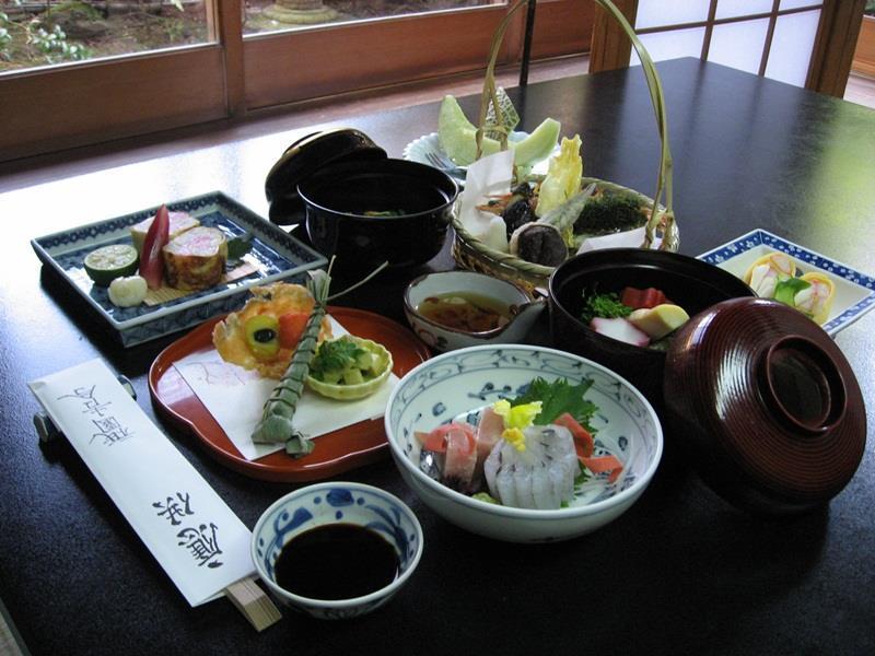 Gion Yoshiima 3*