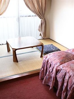 Hotel Livemax Ekimae