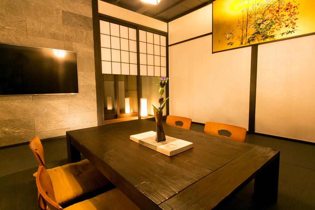Hosta Nijo Sen * Kyoto