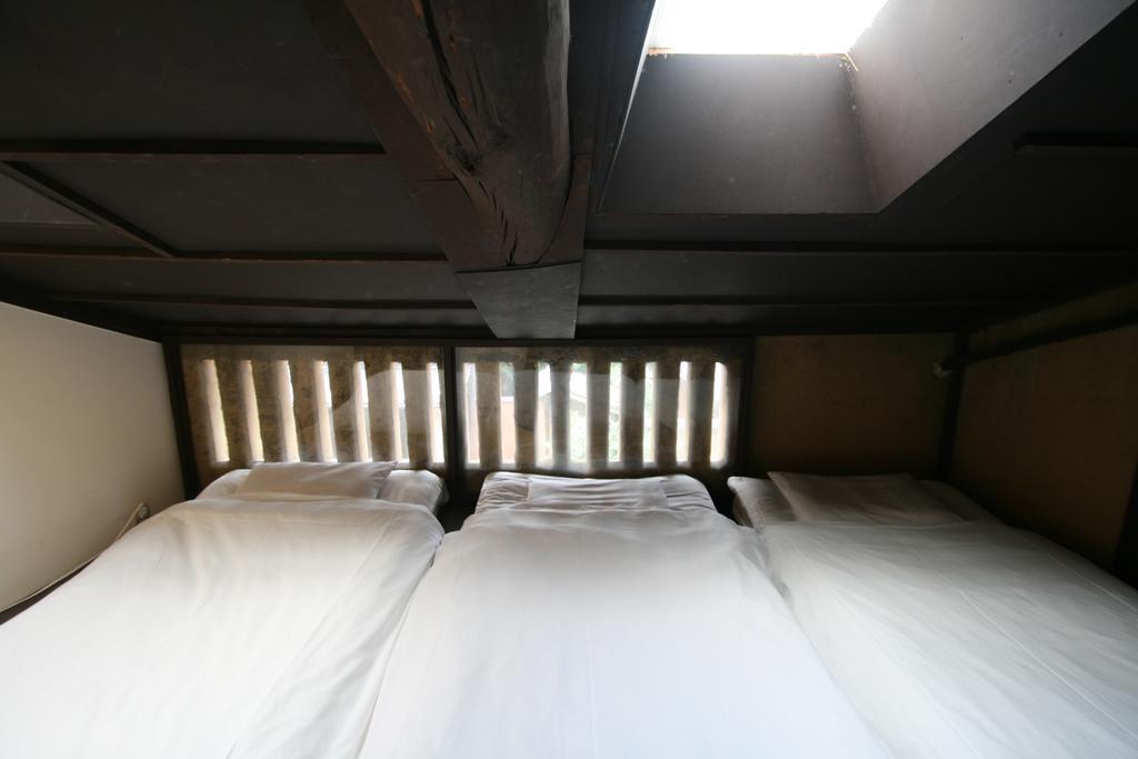 Haruya Umekoji Hostel