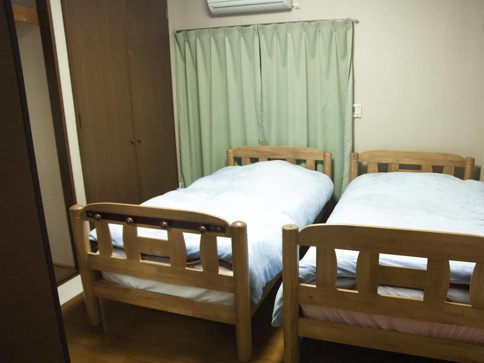 Oyama Hostel *
