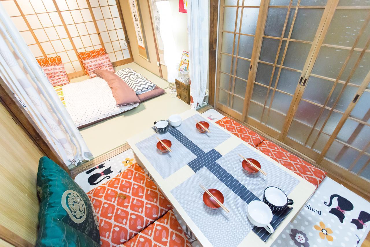 Center 200 Years Old Traditional House Next To 2 Train Lines Kyoto