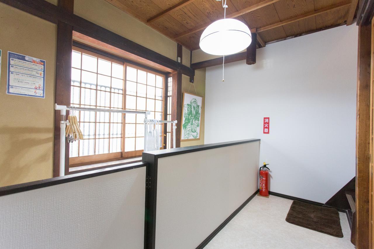 Center 200 Years Old Traditional House Next To 2 Train Lines * Kyoto