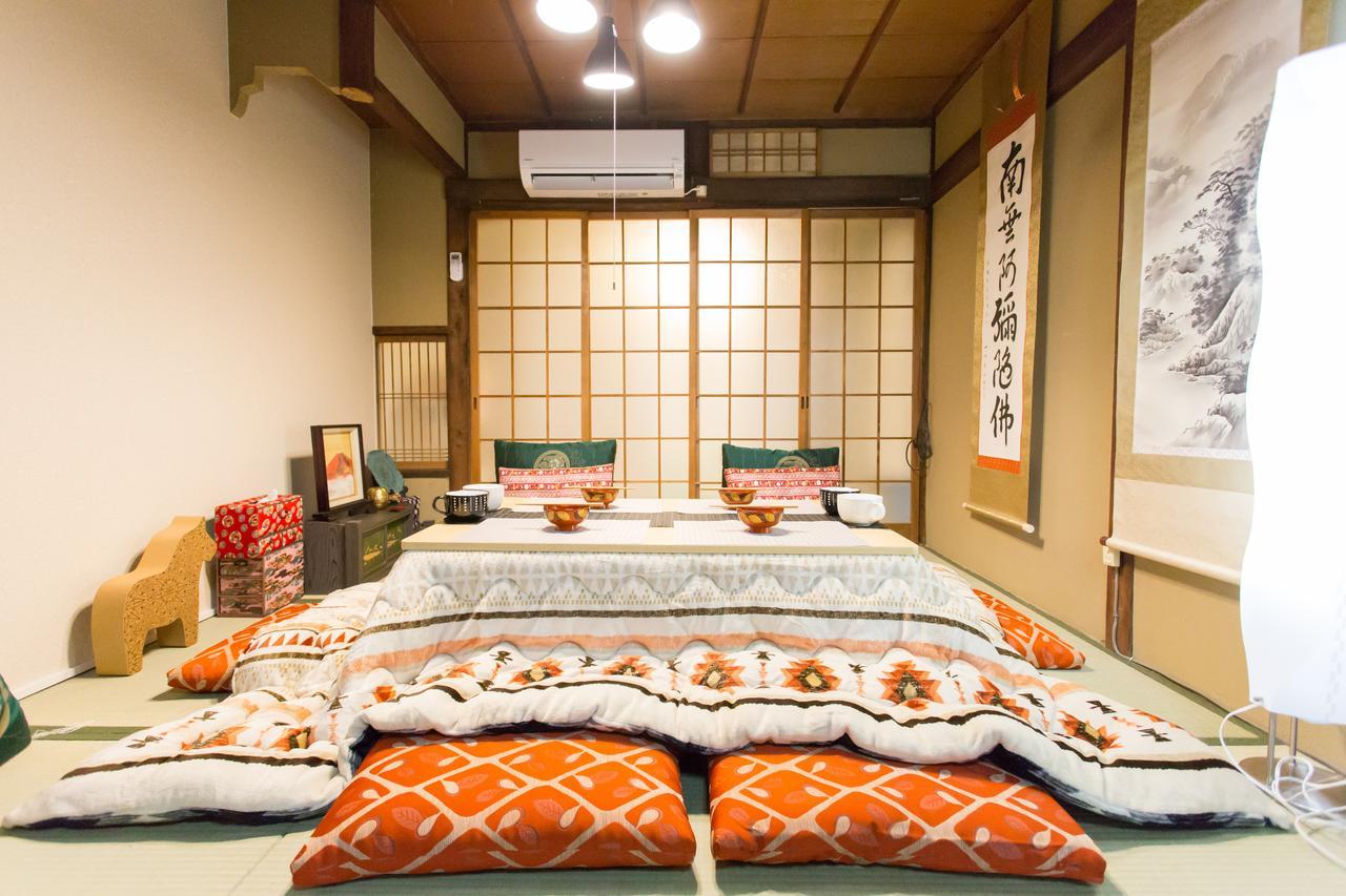 Center 200 Years Old Traditional House Next To 2 Train Lines Holiday home *