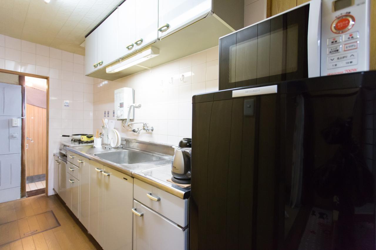 Holiday home Center 200 Years Old Traditional House Next To 2 Train Lines Kyoto