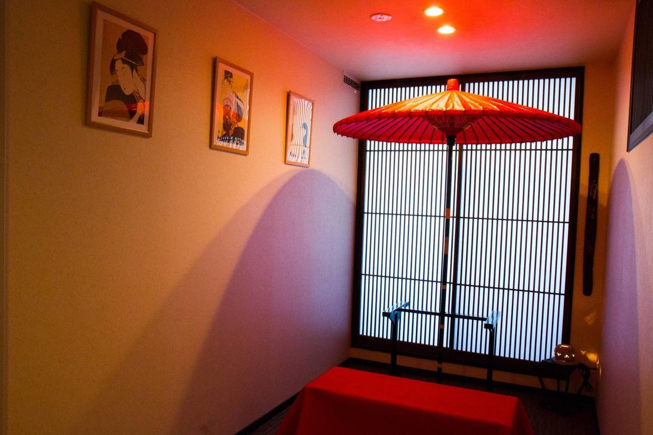 Capsule hotel Caphotel