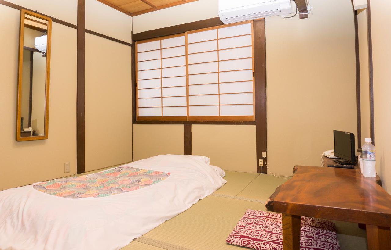 Hinomoto Kawaramachi Ryokan Kyoto