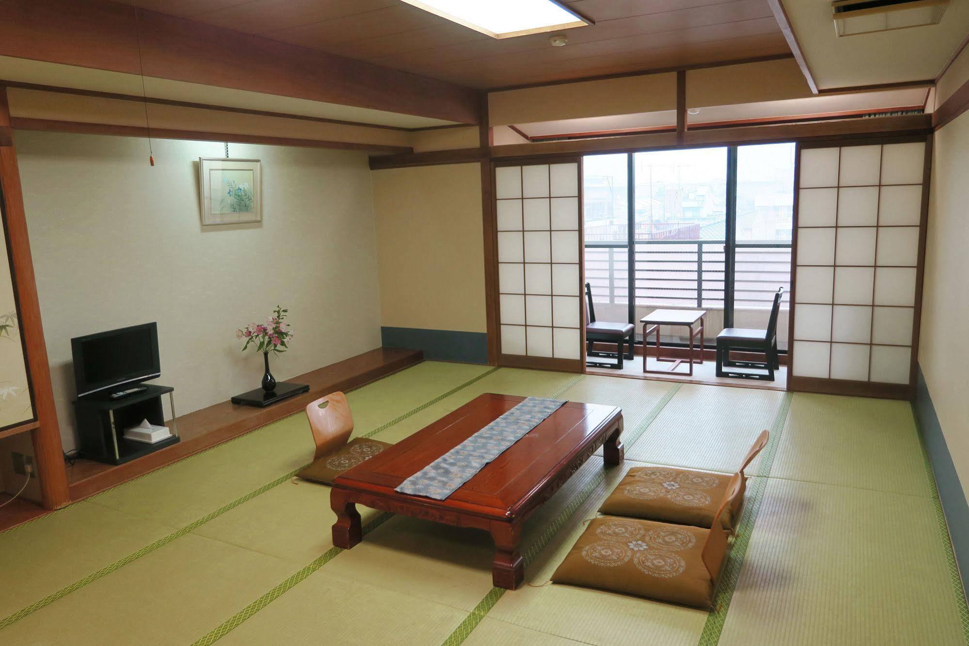 Kyo No Yado Rakucho 3*