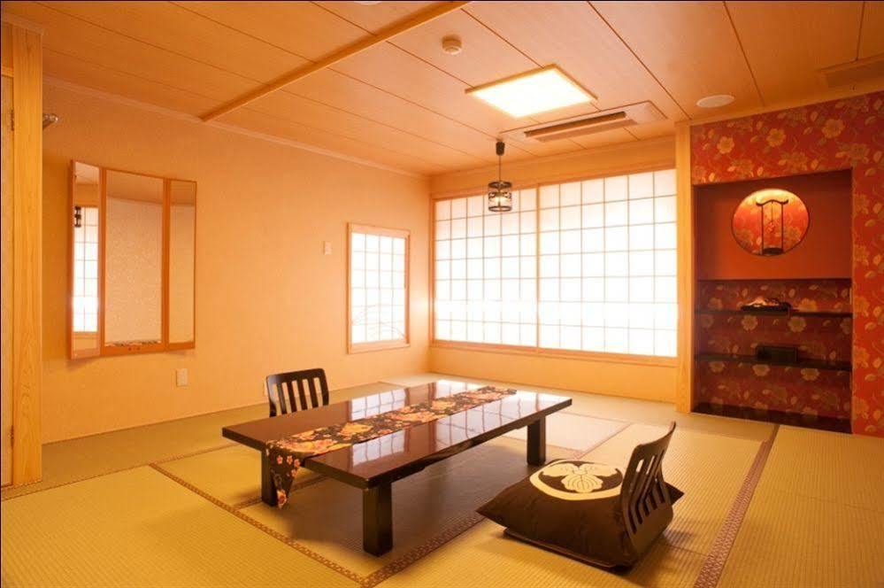 Ryokan Matsui-bekkan Hanakanzashi 4*