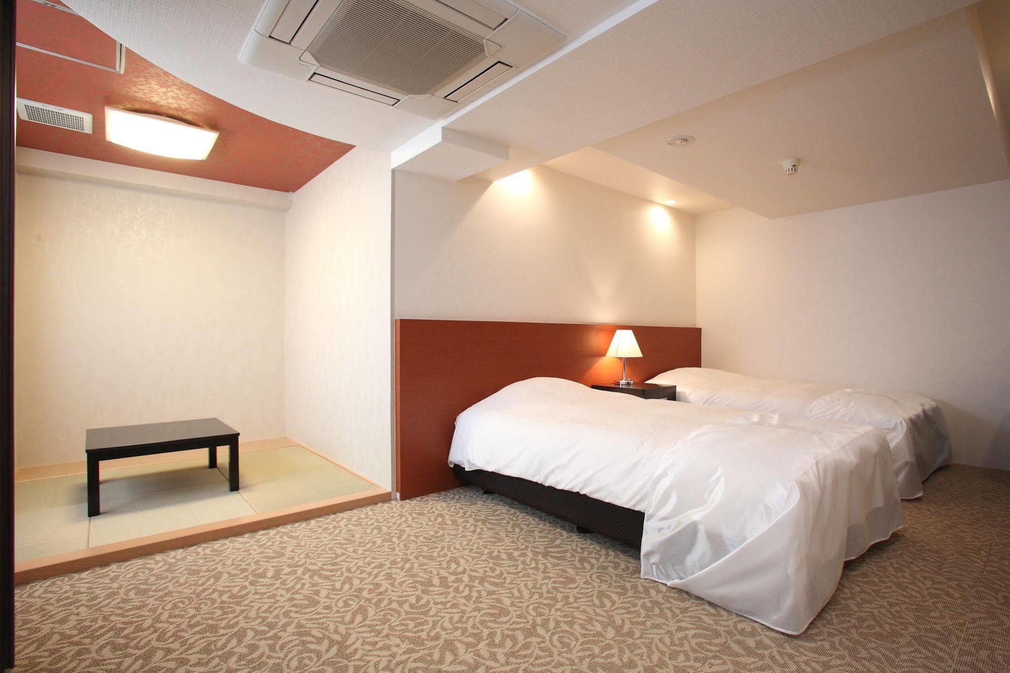 Economy hotel Sunline Gion Shijo Kyoto