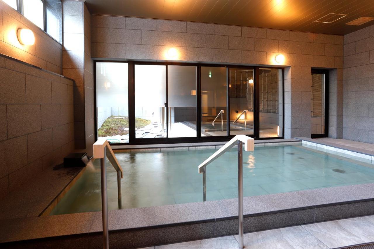Hotel Keihan Hachijoguchi 4*