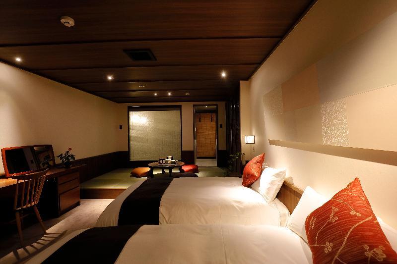 The Junei Imperial Palace West 3* Kyoto