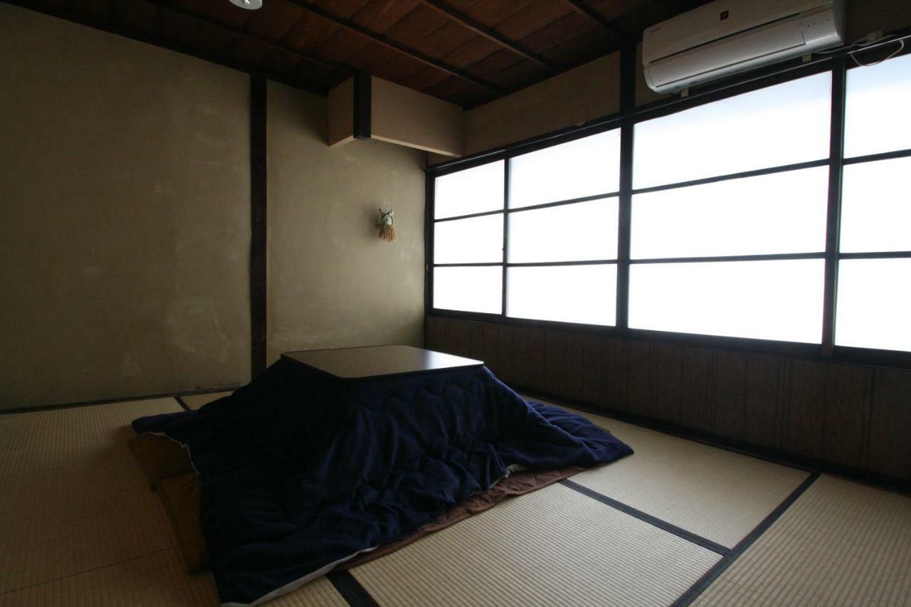 Haruya Umekoji *