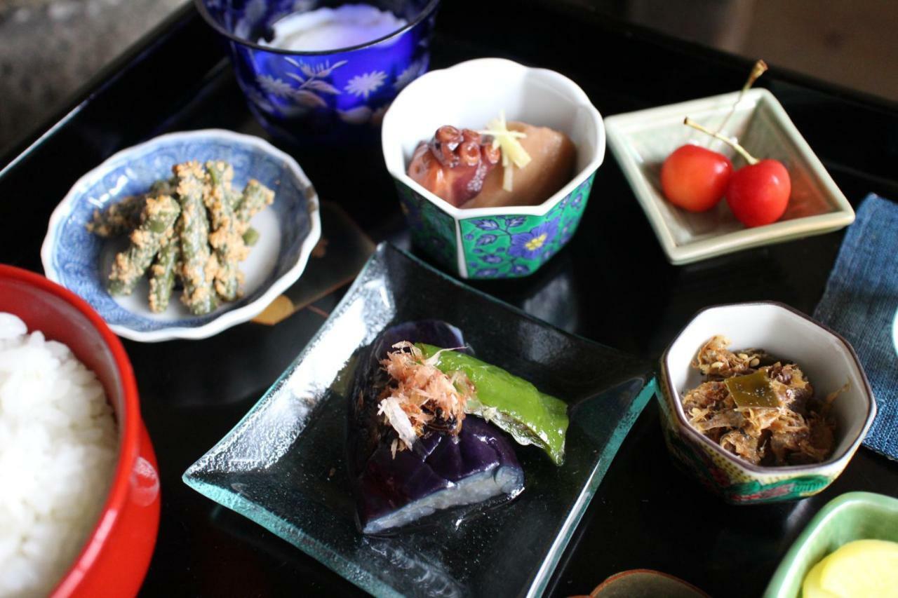 Tsukiya Bed & Breakfast