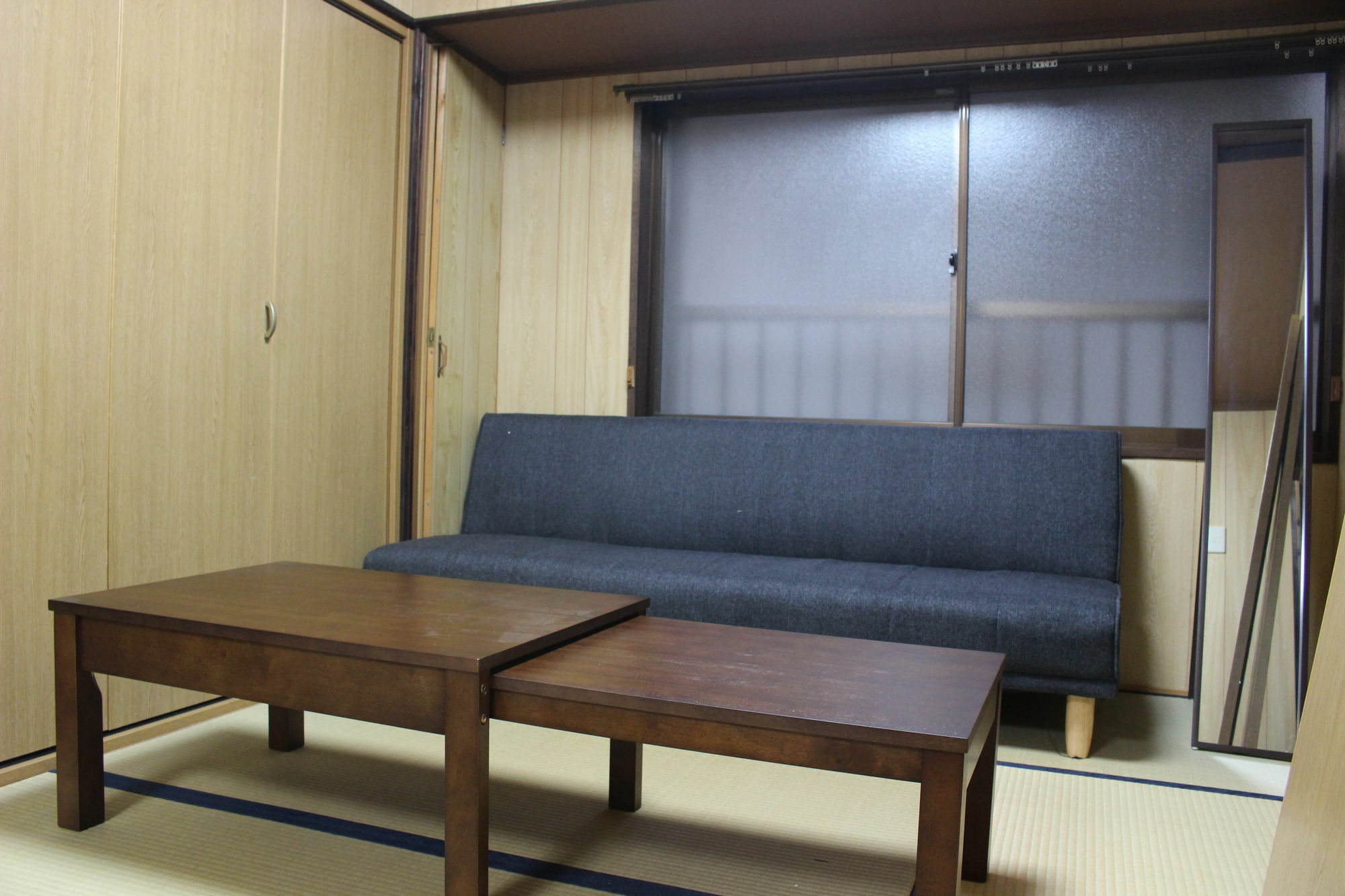 Apartment Central Traditional Jpn House