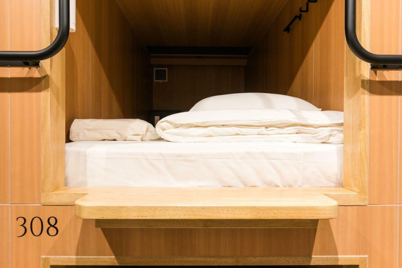 Tsukimi Capsule hotel Kyoto