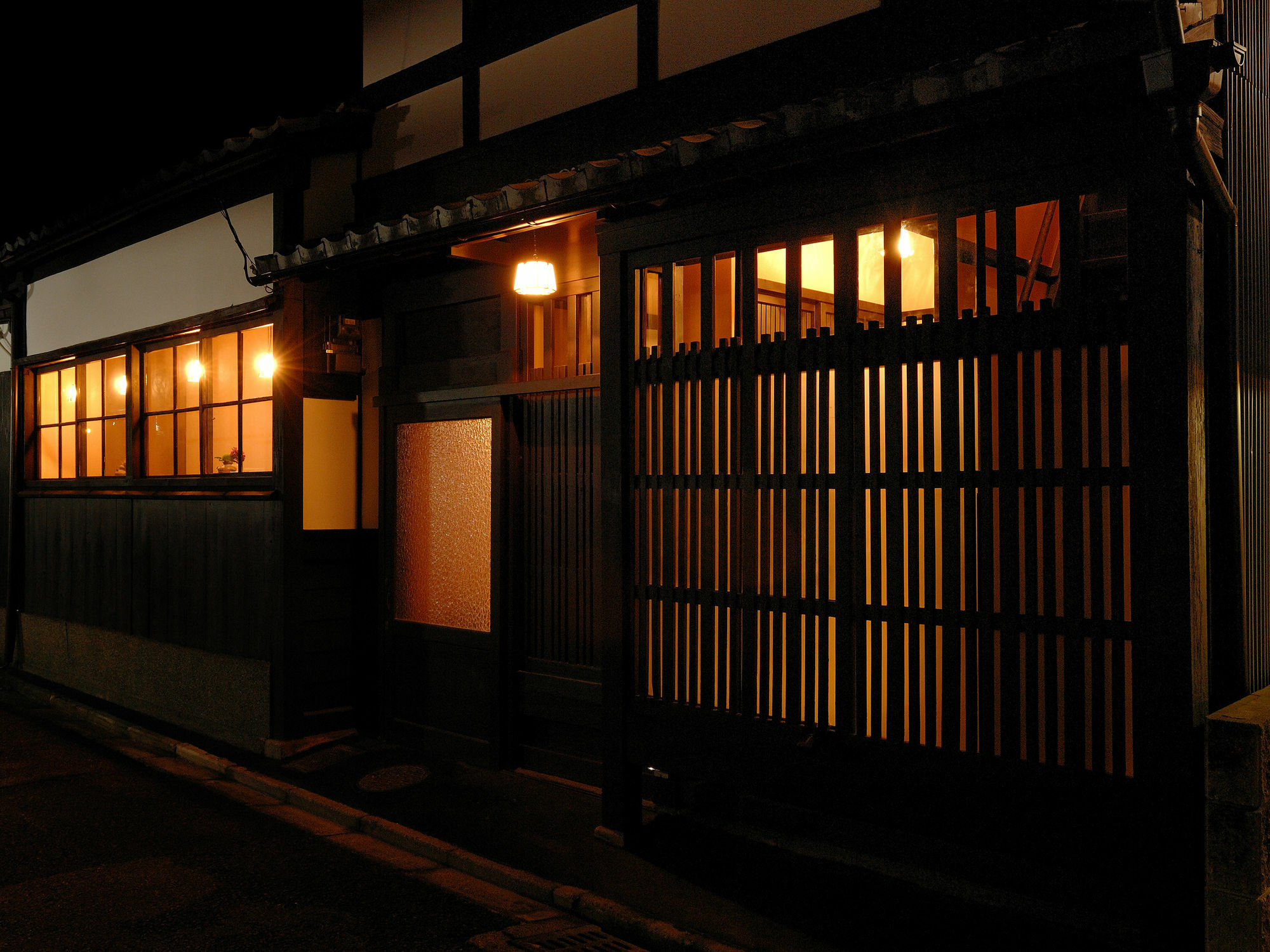 Theatre And Library -kyoto Murasakino- * Kyoto