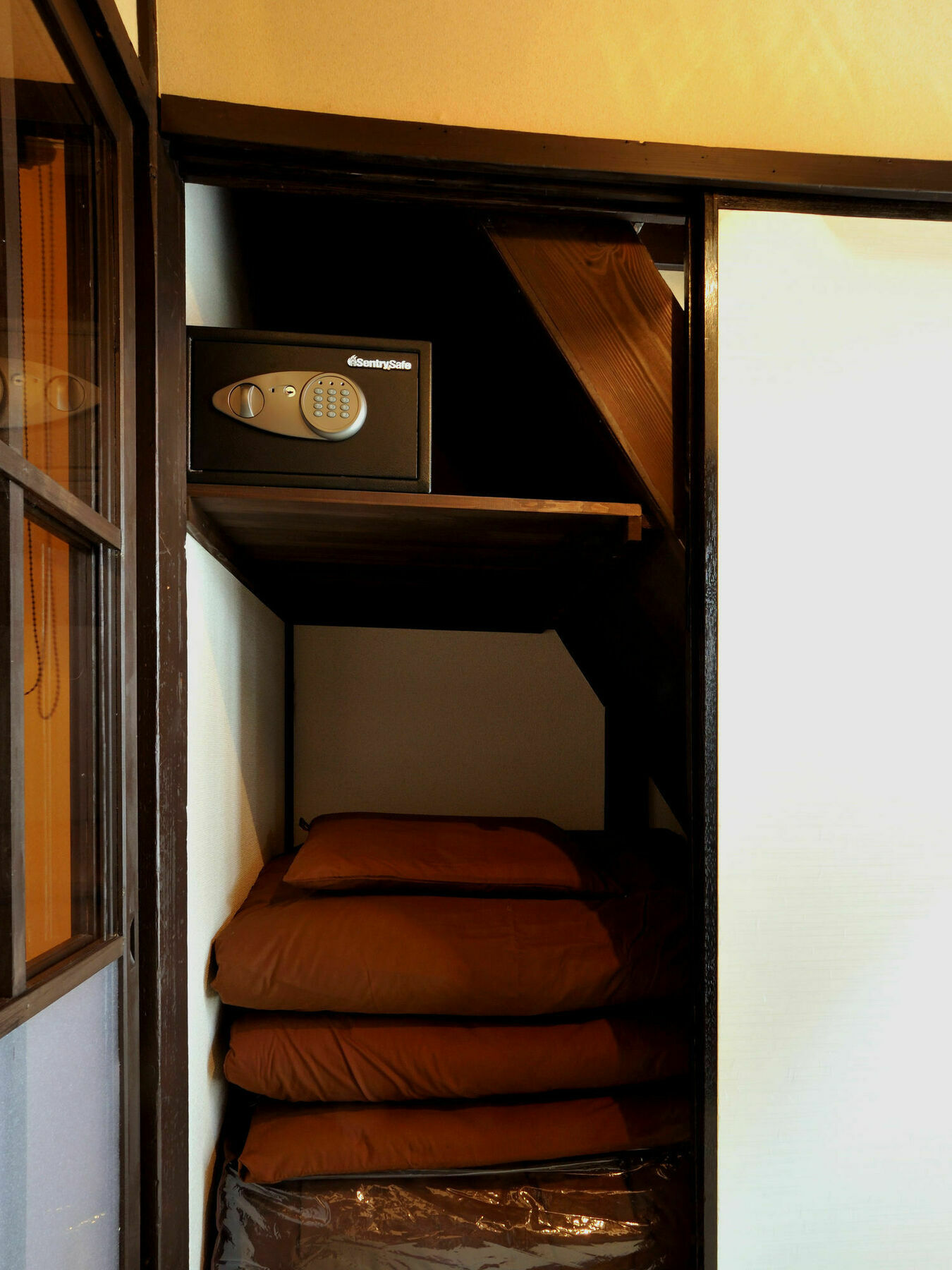 Theatre And Library -kyoto Murasakino-