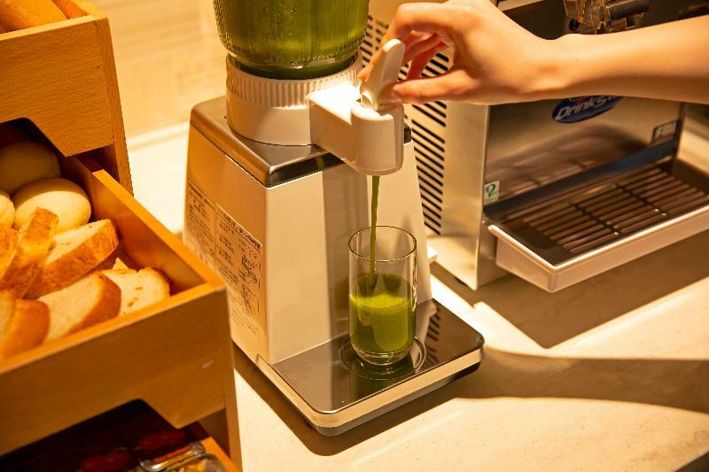 Hotel Keihan Hachijoguchi 4*