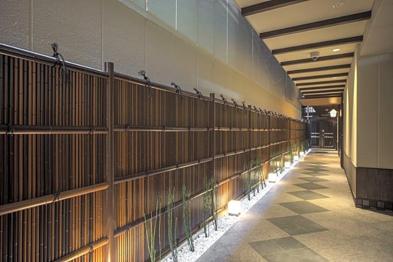 Sotetsu Fresa Kyoto-shijokarasuma Kyoto