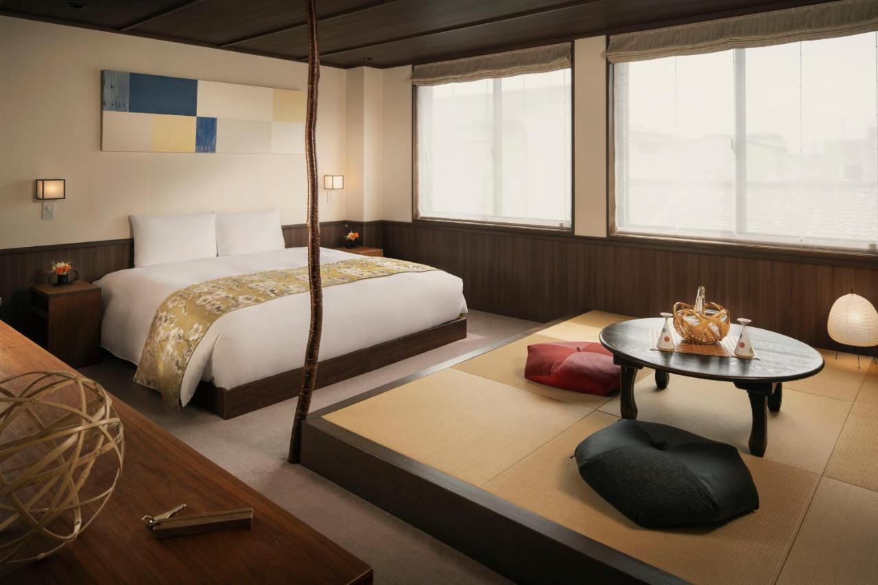 The Junei Imperial Palace West Hotel